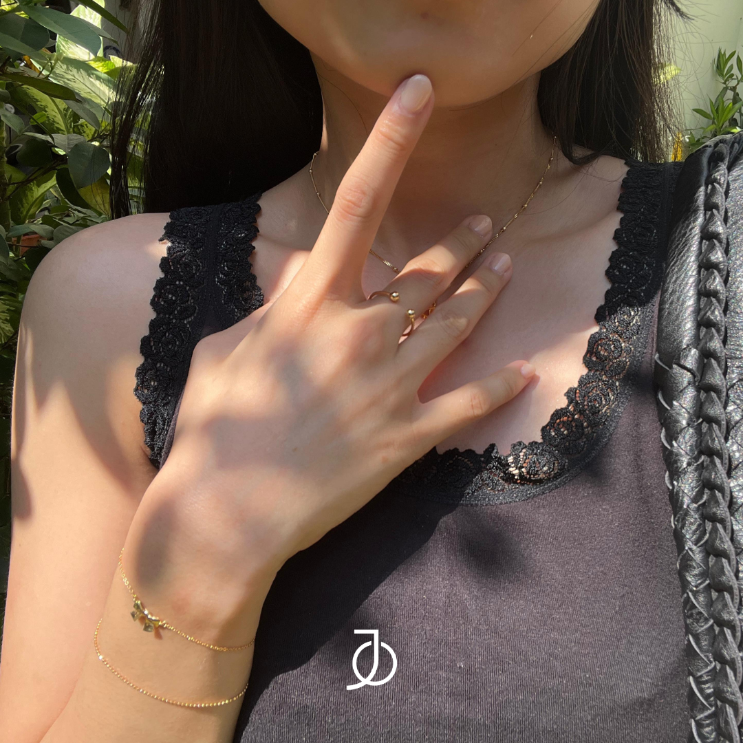JO Mini Gold Ball Open Ring 17k