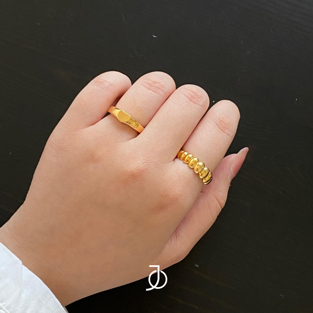 JO Cincin Emas - Subtle Heart Signet Ring