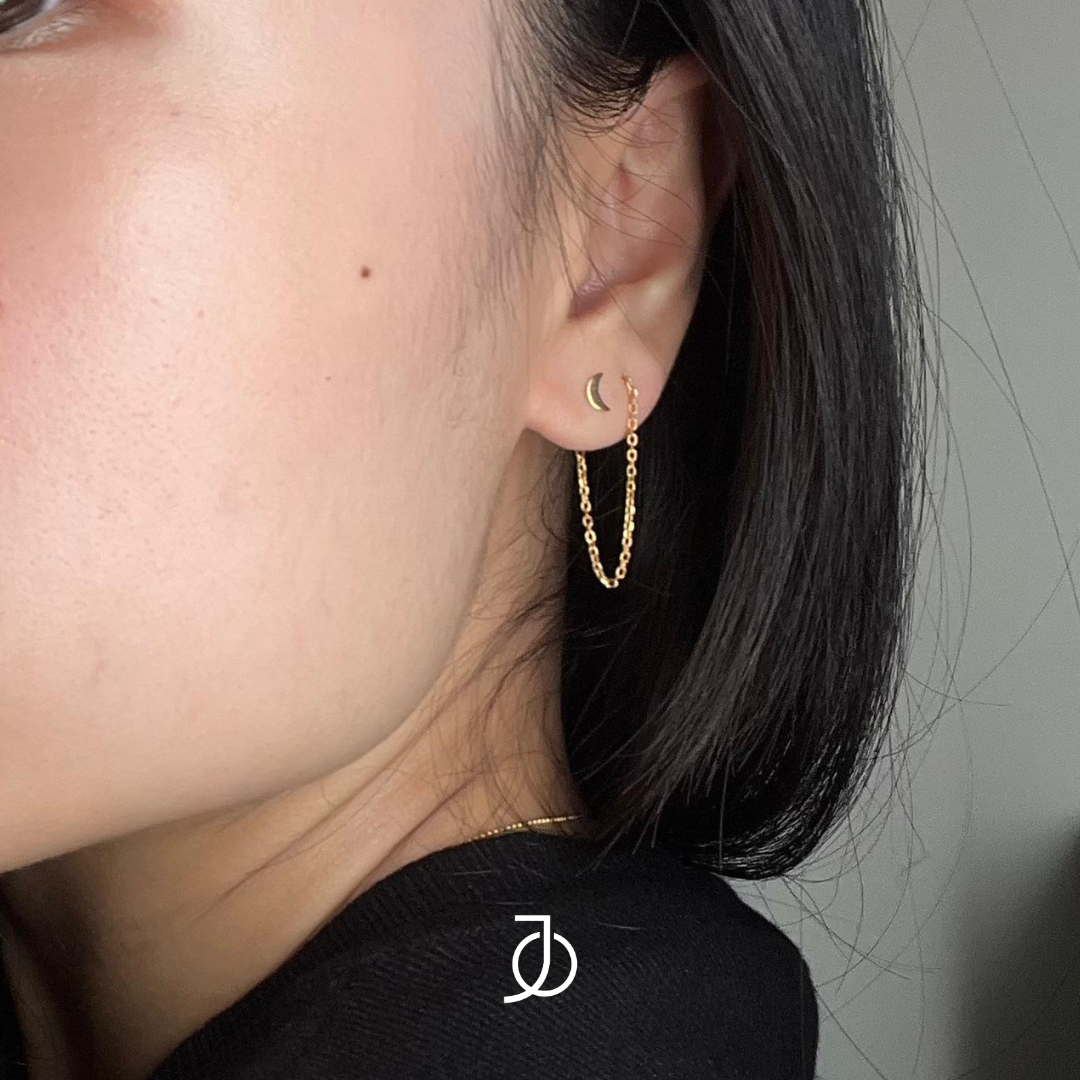 Jo Crescent Thread Stud 17k