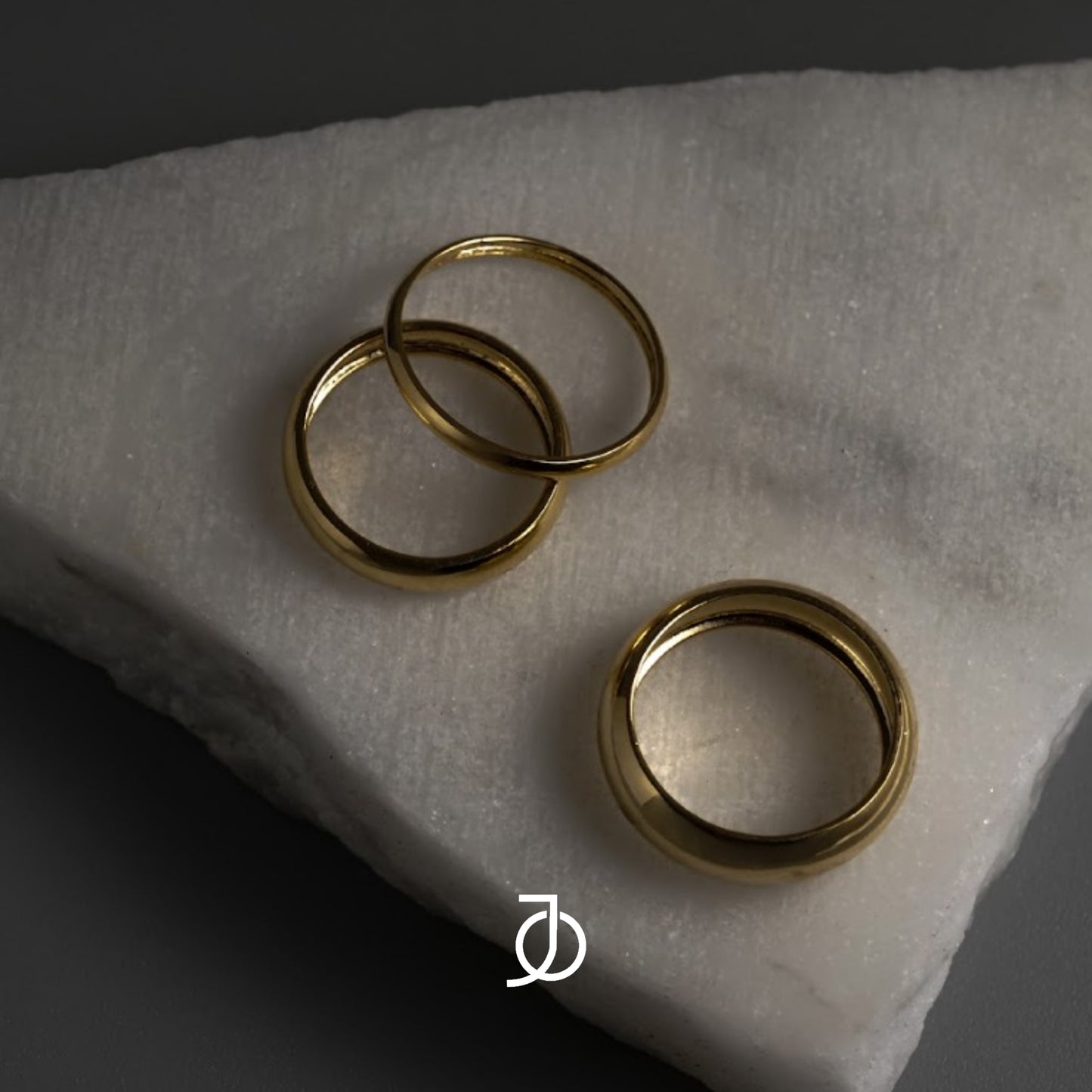 JO 2mm Curved Band 17k