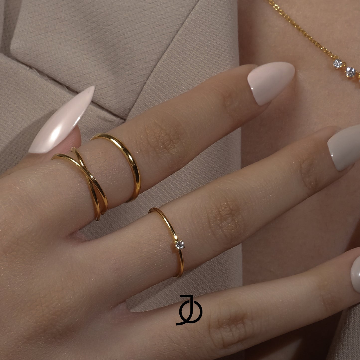 JO 2mm Curved Band 17k