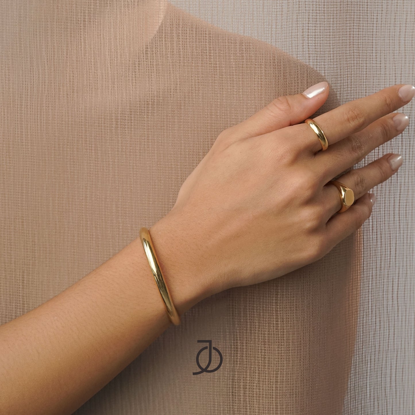JO Cincin Emas-4mm Curved Band 17k