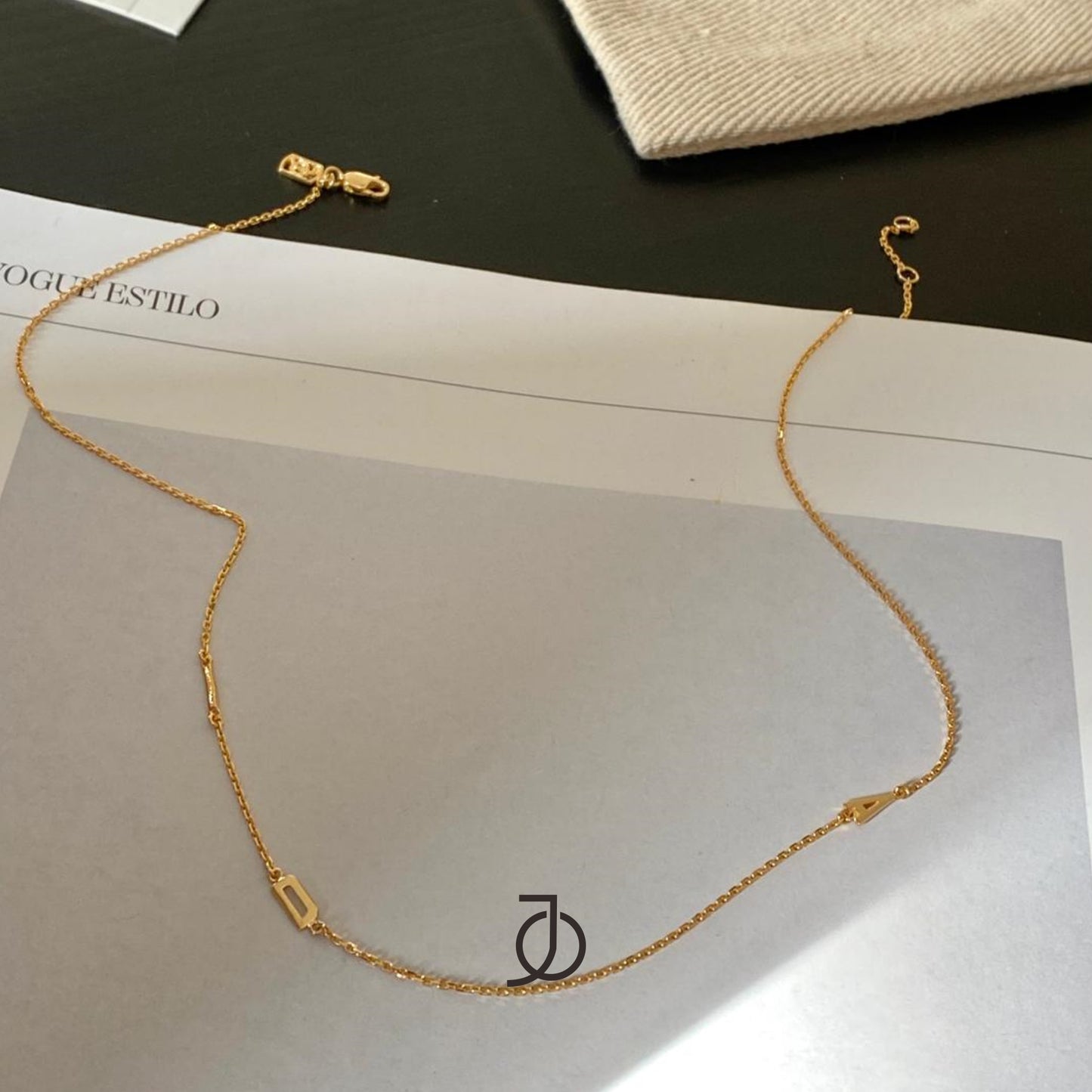 Jo Custom Horizontal Alphabet Thin Chain 17k
