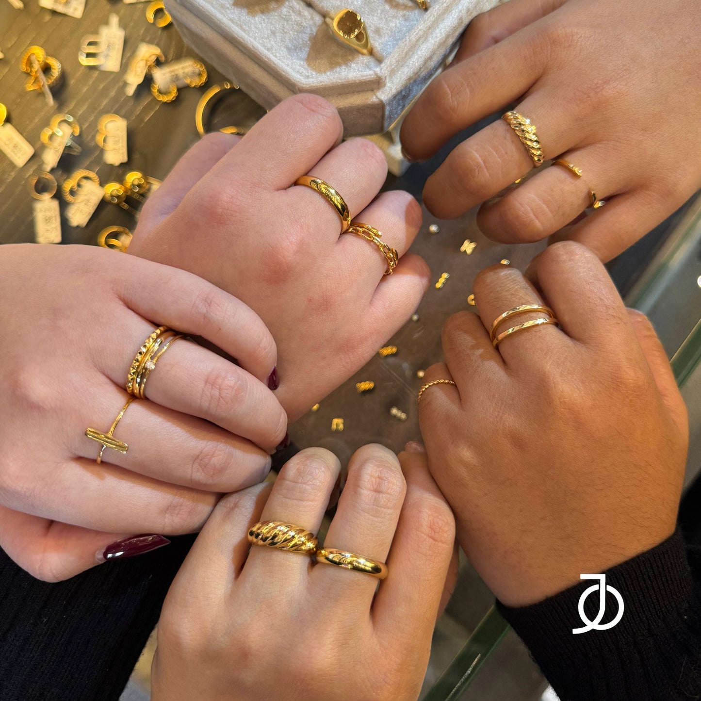 Jo Gold Bar Ring