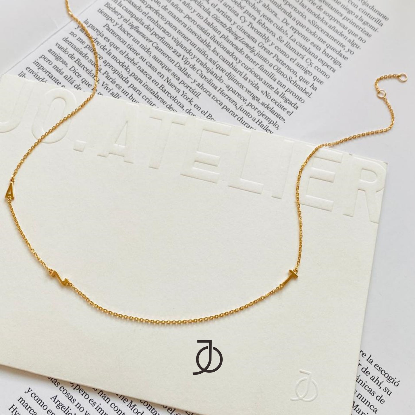 Jo Custom Horizontal Alphabet Thin Chain 17k