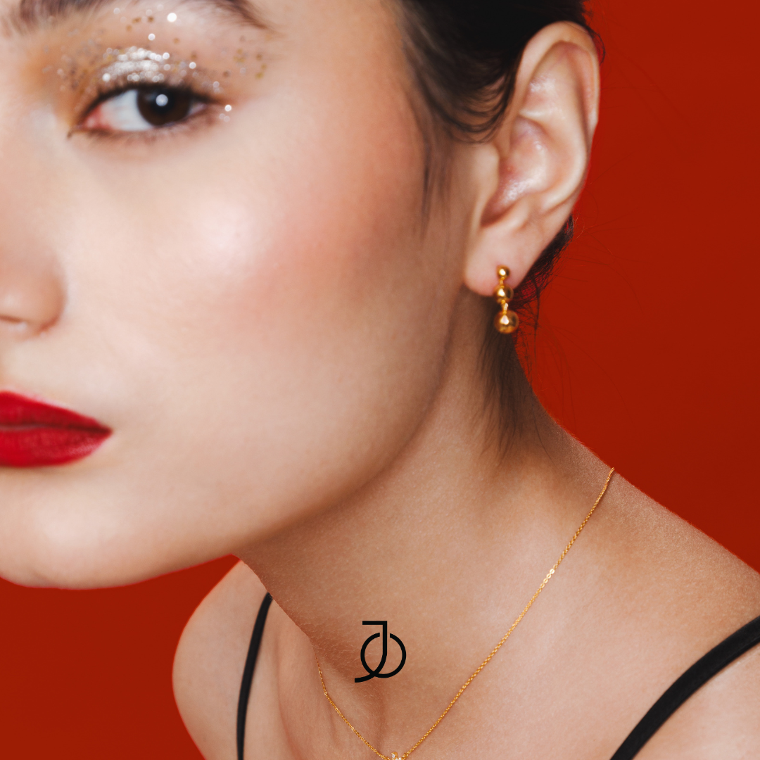 JO Anting Emas - Triple Graduated Ball Studs 17k