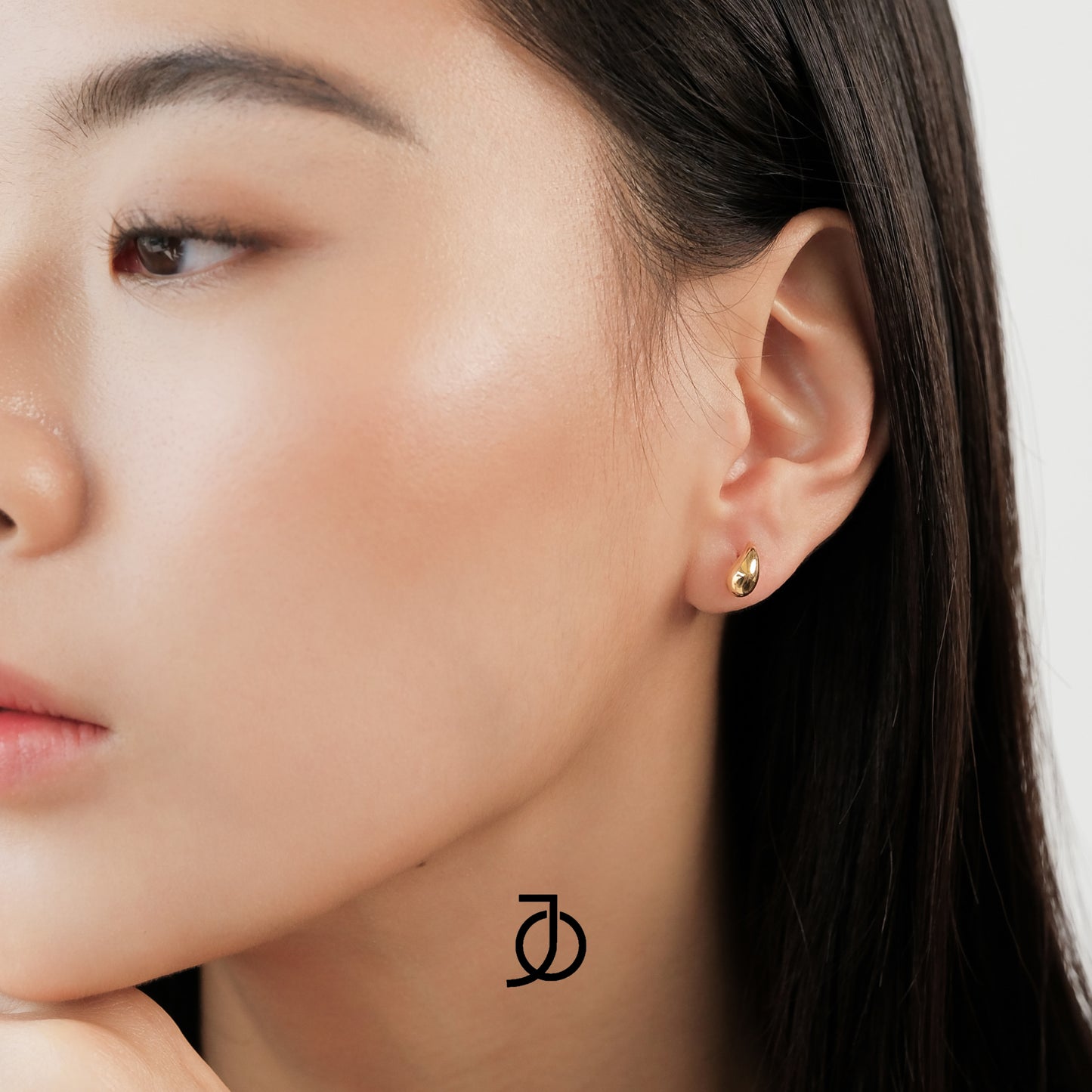JO Gold Drop Stud 17k