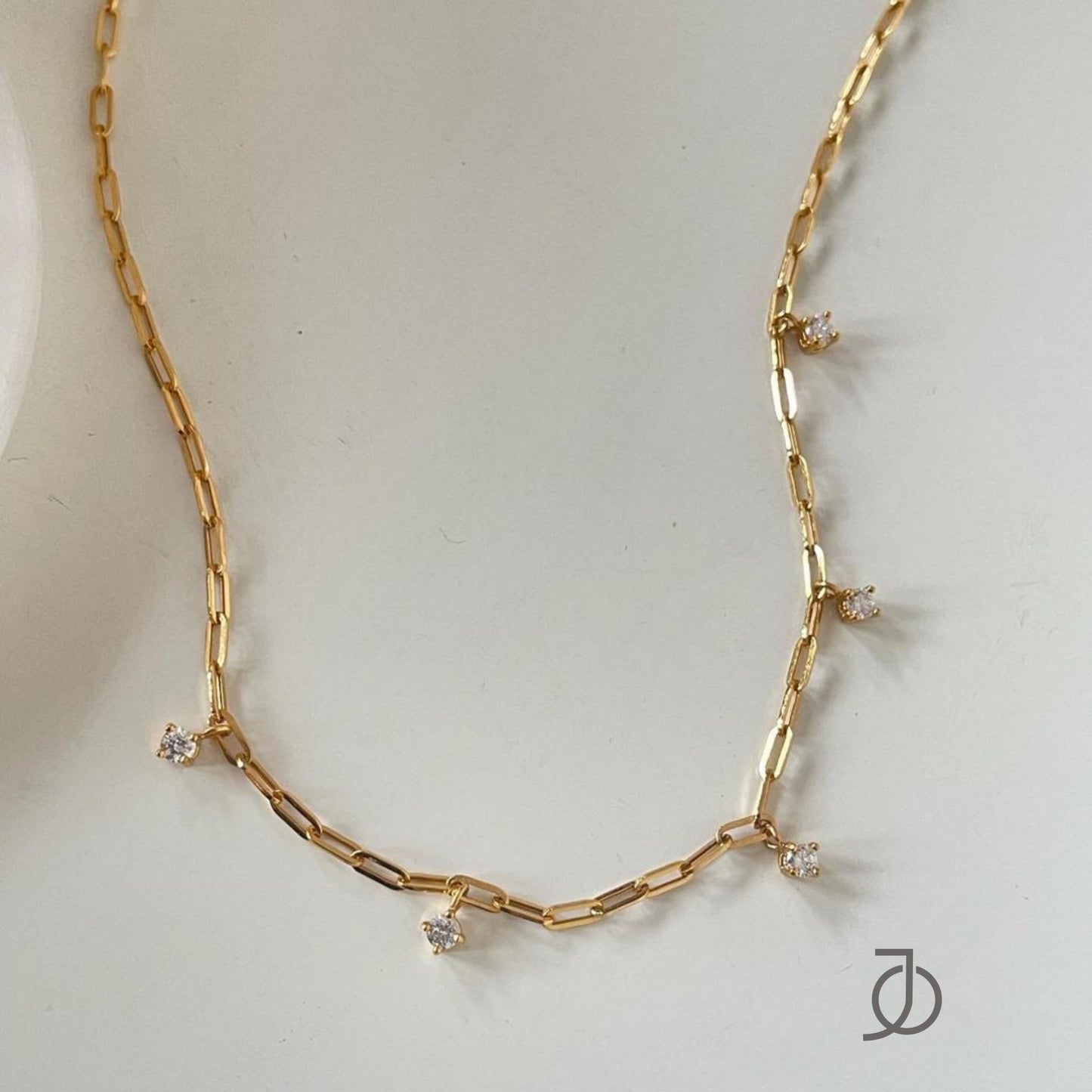JO 5 Diamond On Small Paper Clip Chain