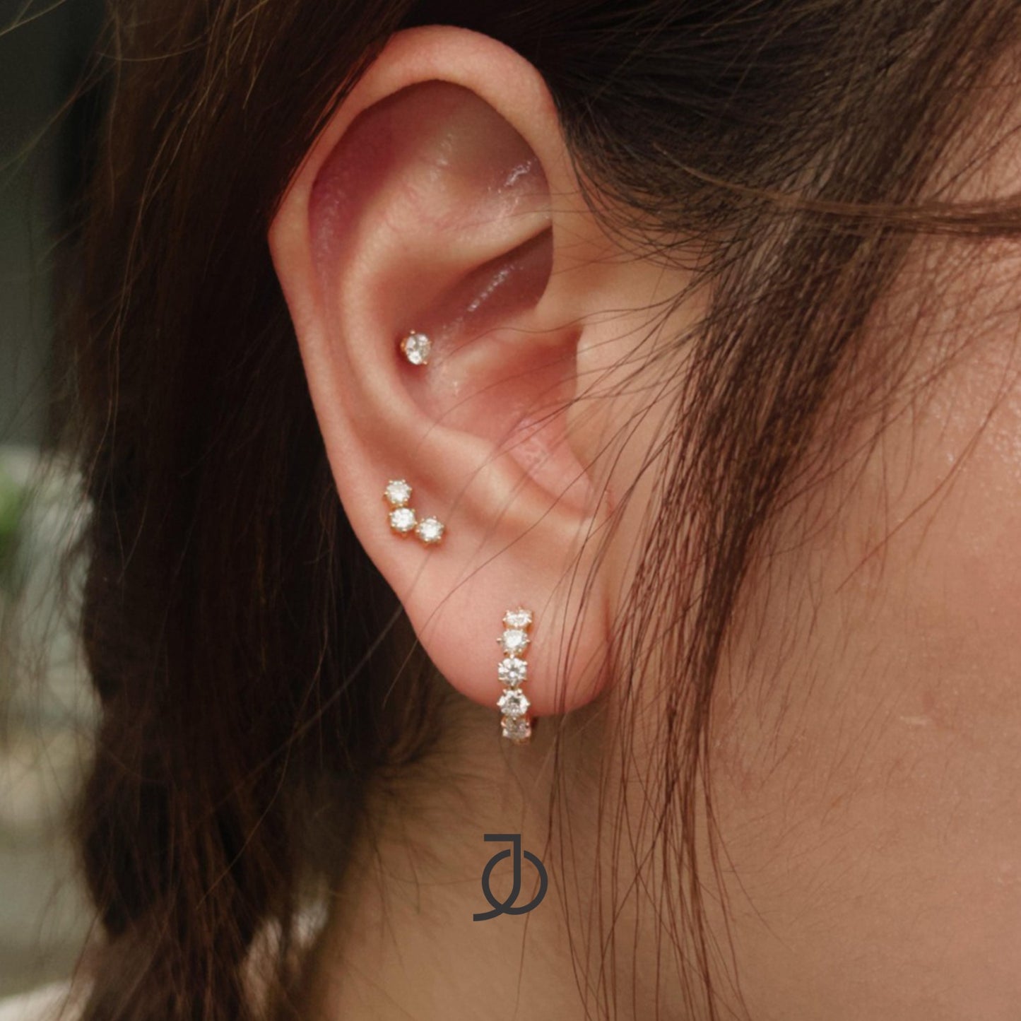 JO Curve 3 Mini Diamonds Studs