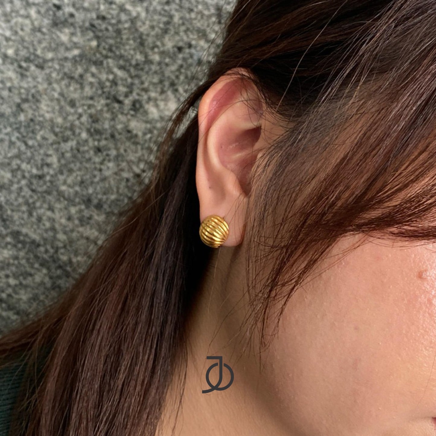 JO Anting Emas - Fluted Ball Huggies 17k