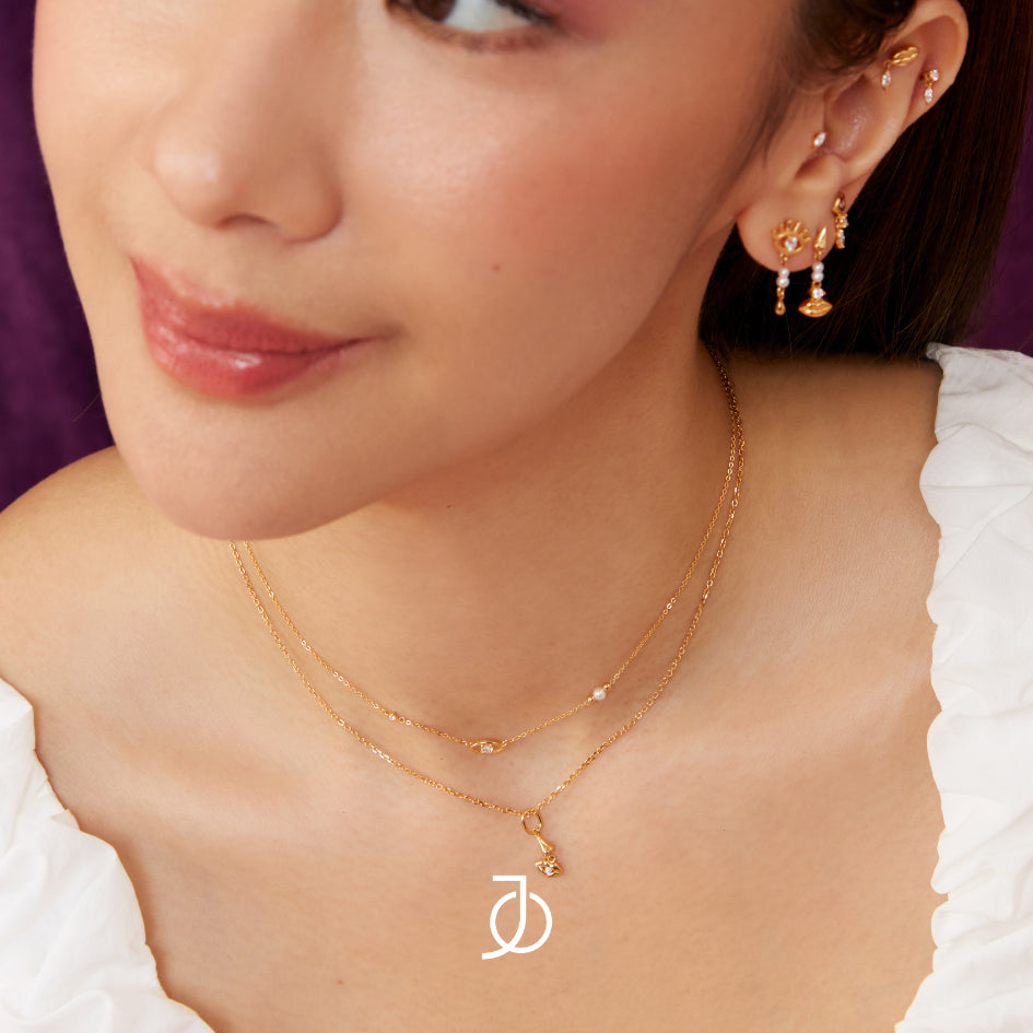 JO Voice Earrings With Marquise Diamond