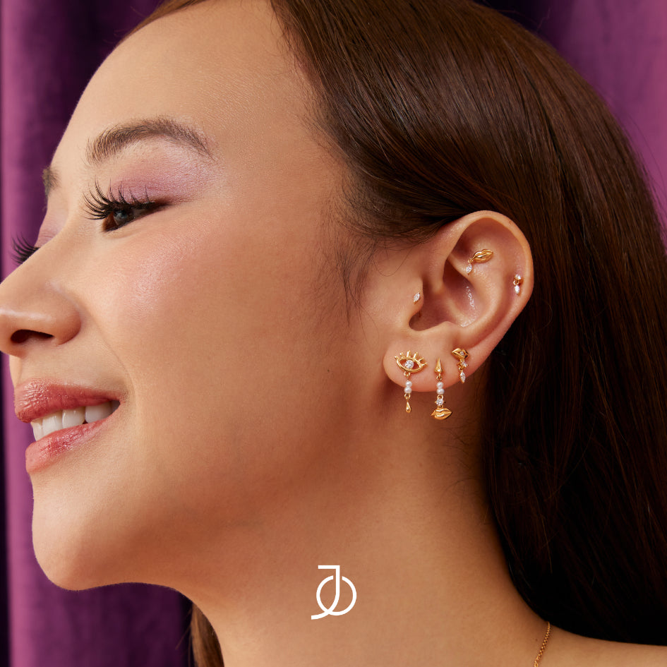 JO Voice Earrings With Marquise Diamond