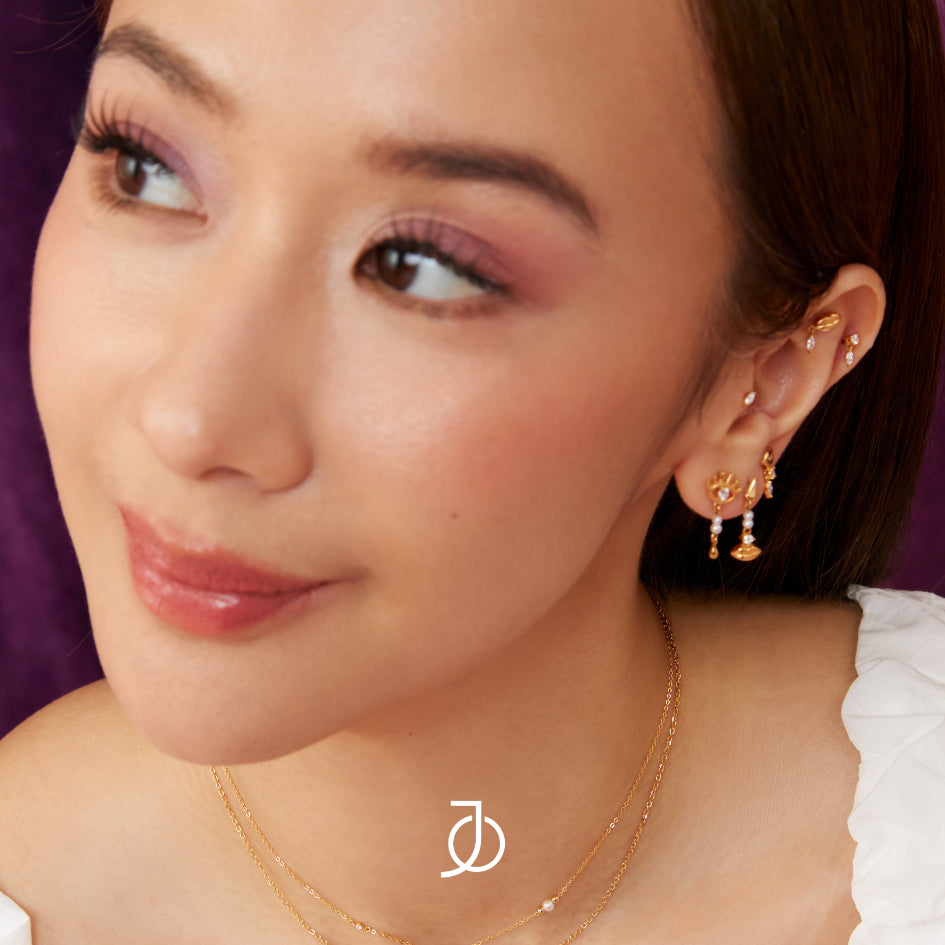 JO Voice Earrings With Marquise Diamond