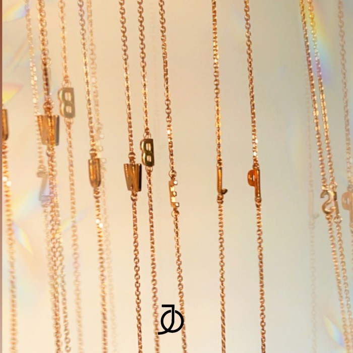 JO Horizontal Alphabet Thin Chain 17k