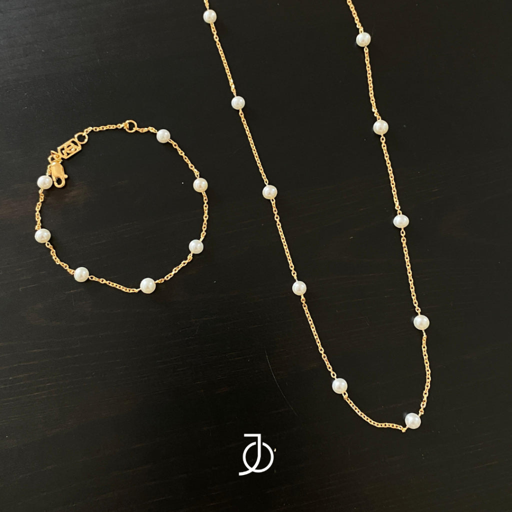 JO Pearl By The Yard Bracelet 17K