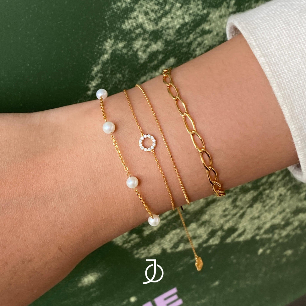 JO Pearl By The Yard Bracelet 17K