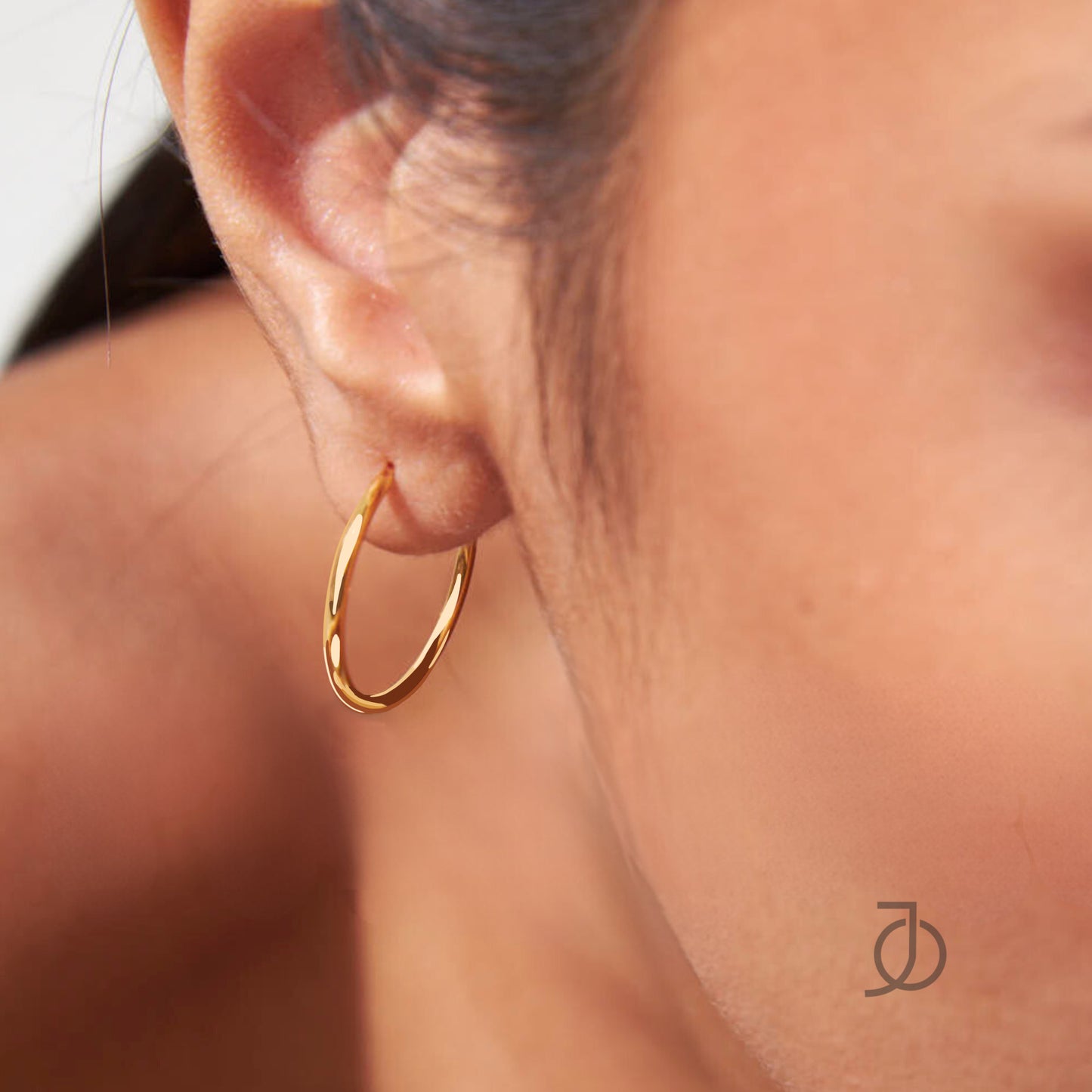 JO Small Easy Hoops