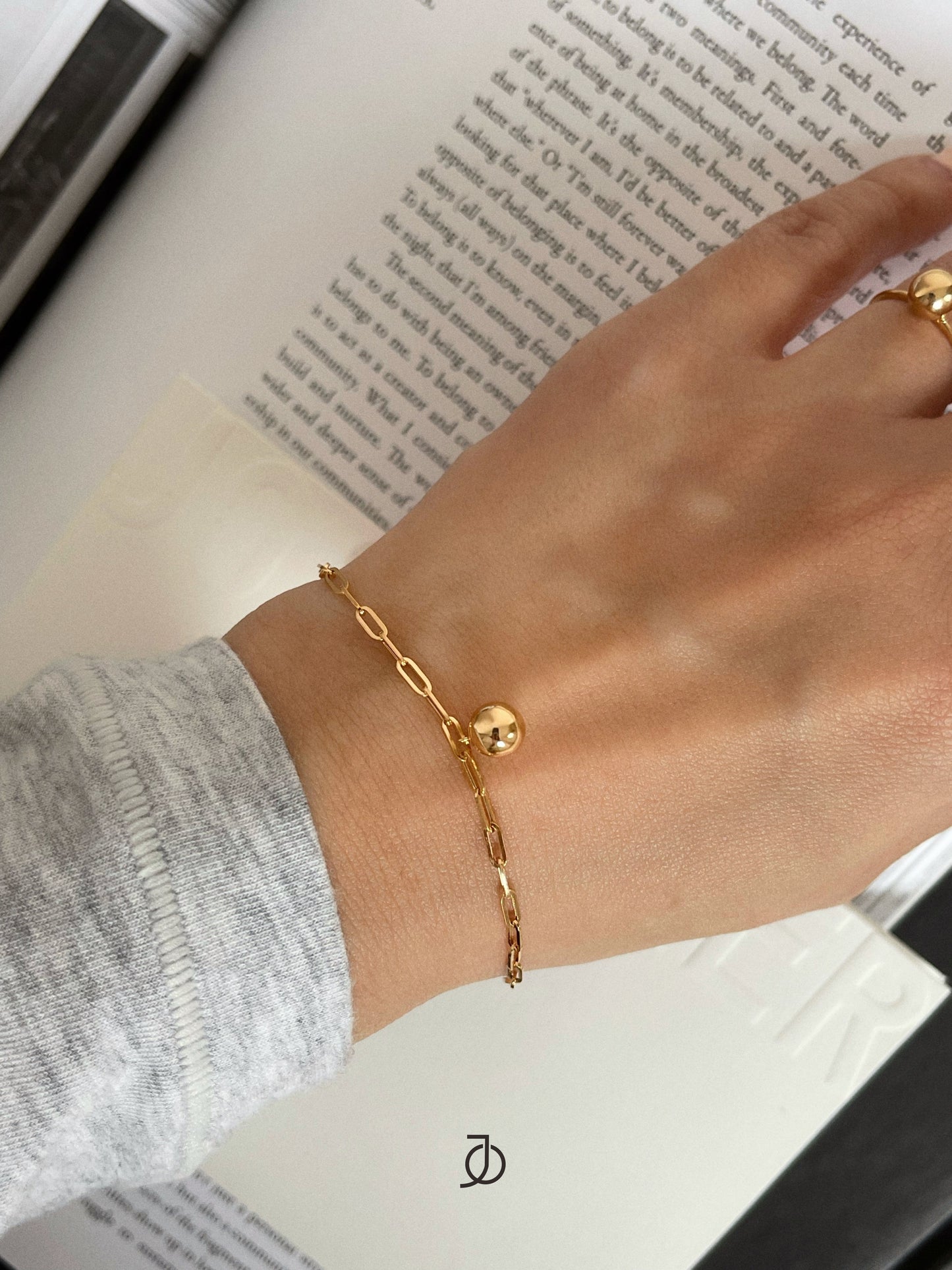 JO MINI DROP BALL DANGLE WITH SMALL PAPER CLIP BRACELET