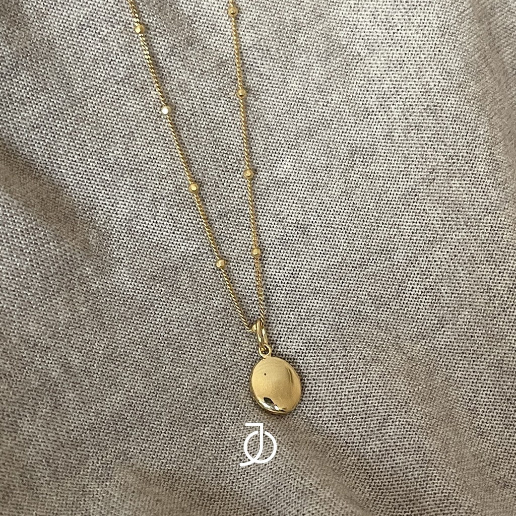JO OVAL LOCKET PENDANT