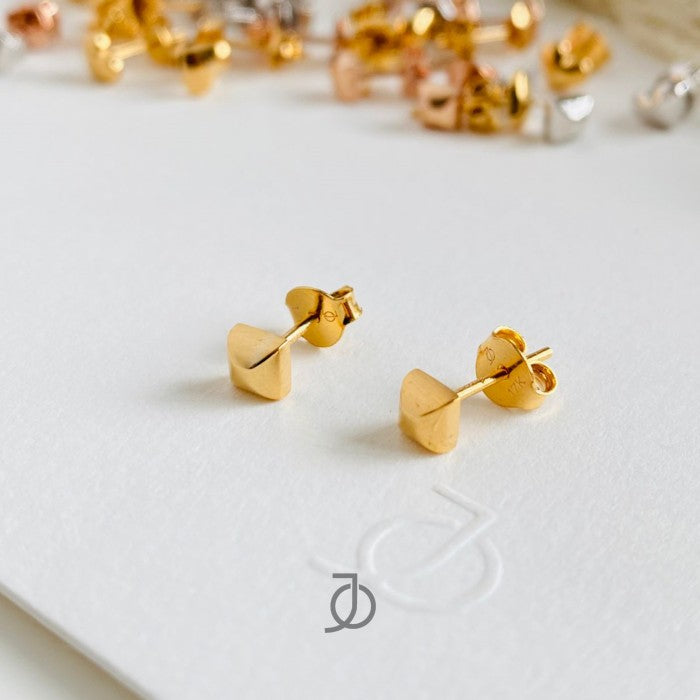 JO Dome Pyramid Studs