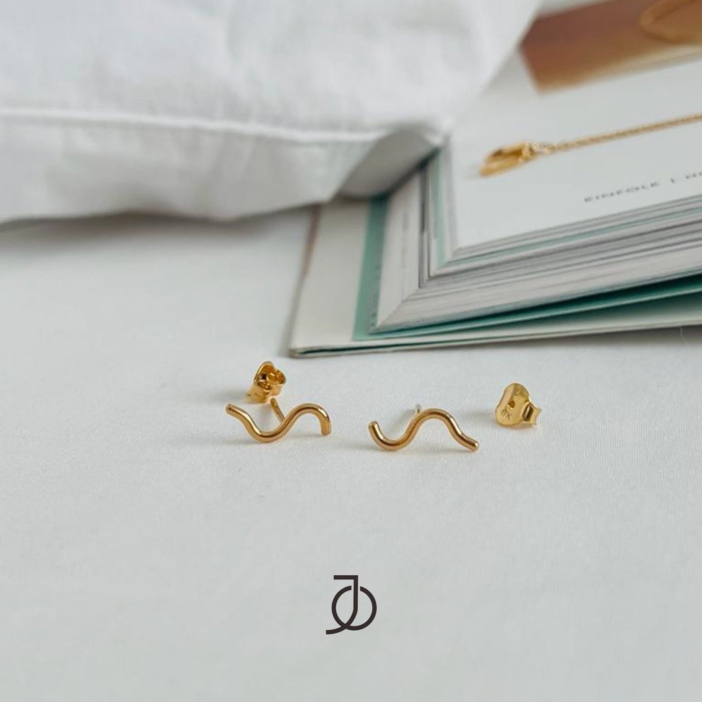 JO Squiggle Stud