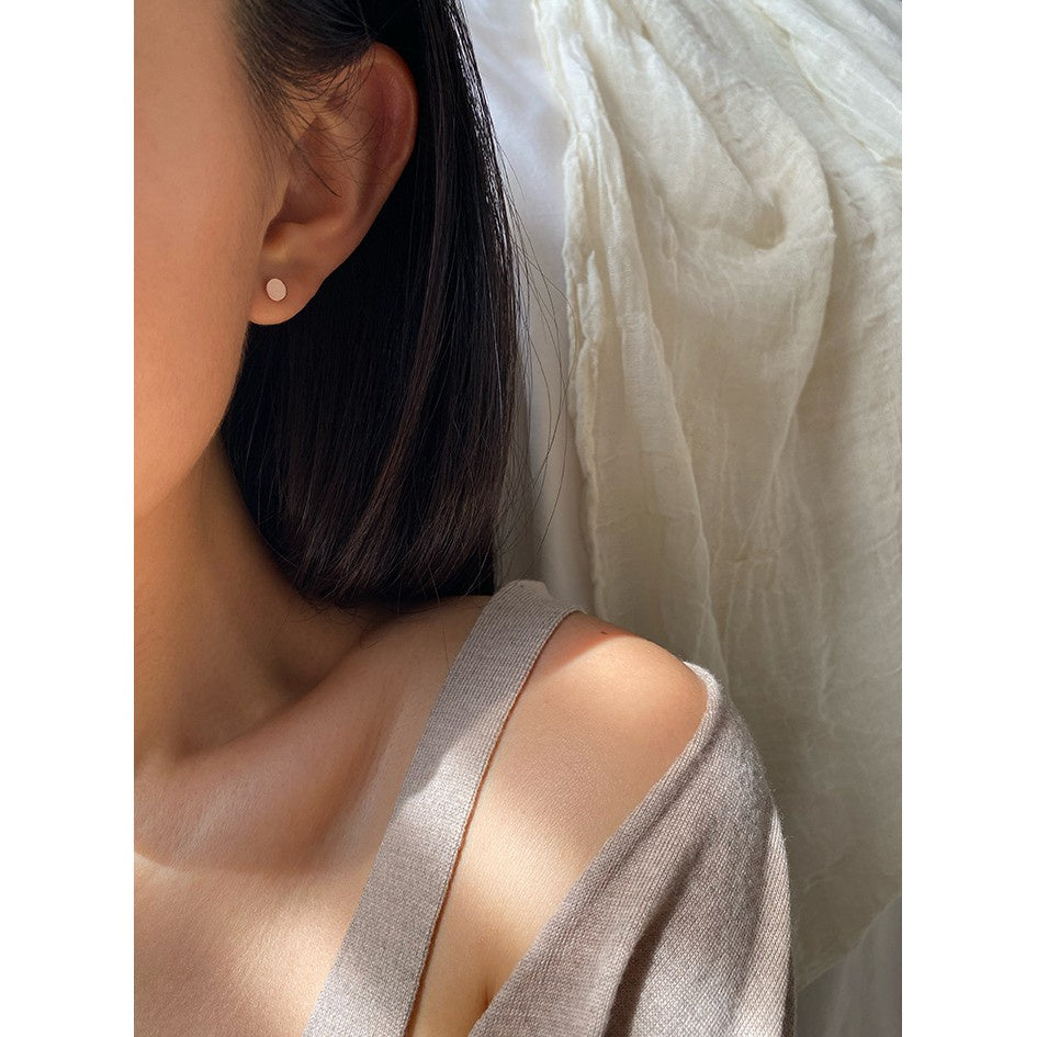JO Round Stud 17k