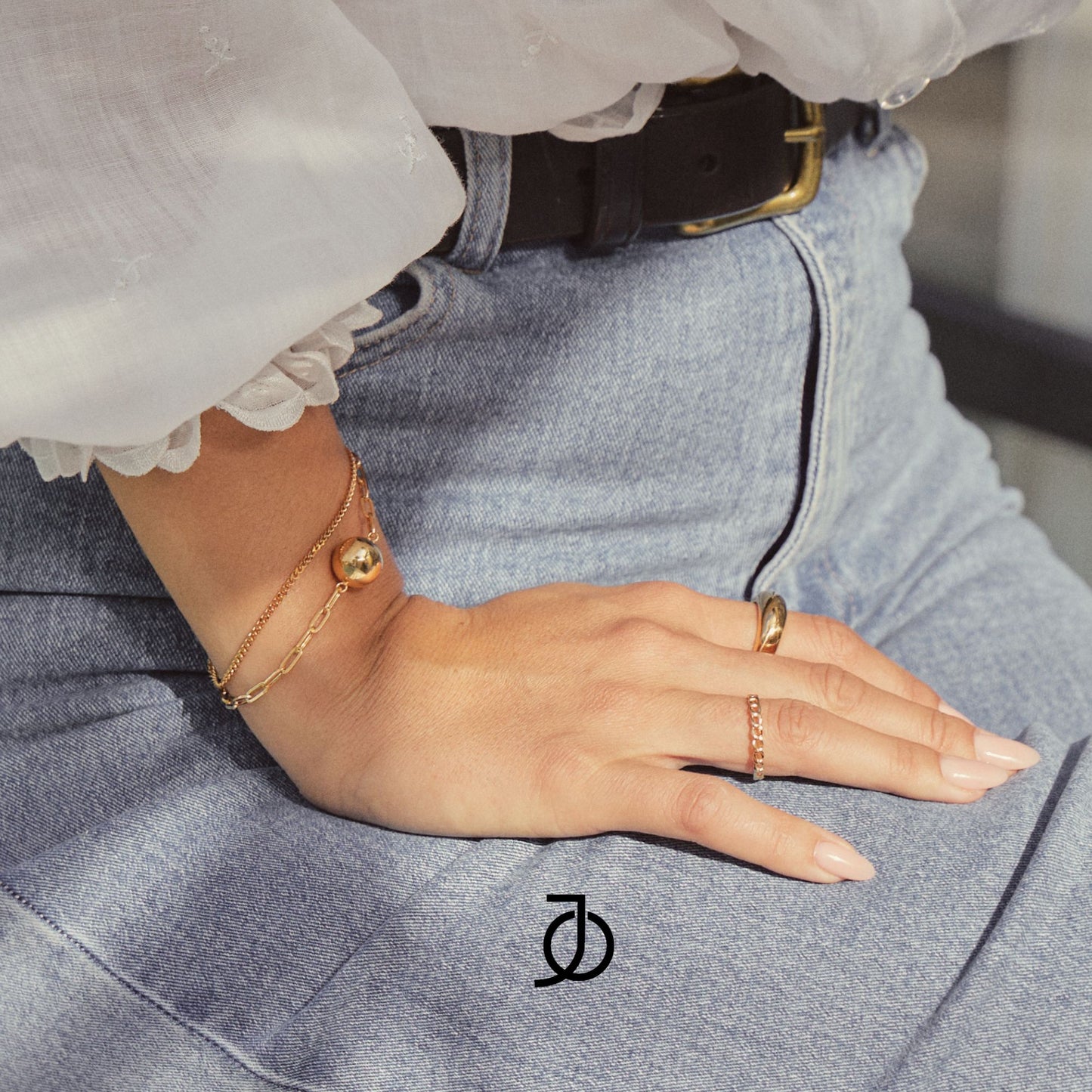 JO DROP BALL DANGLE BRACELET WITH PAPER CLIP