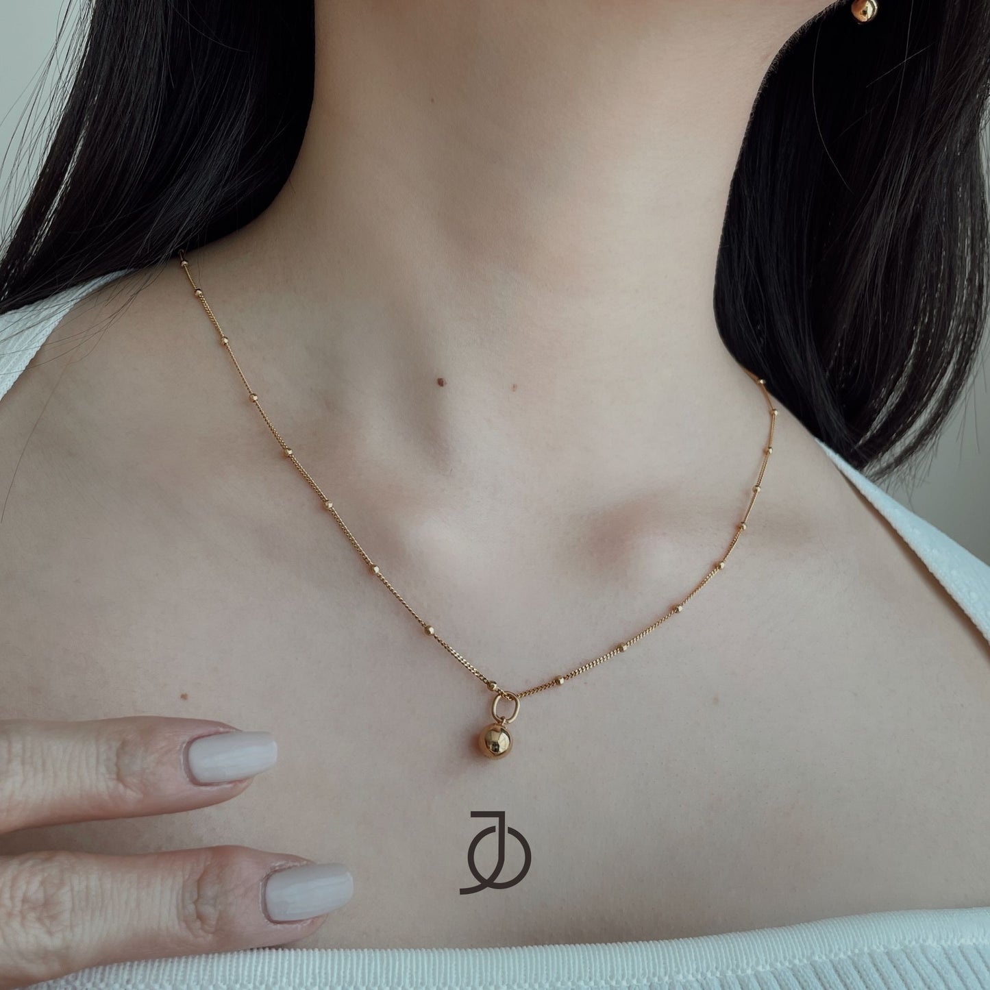 JO Mini Drop Ball Pendant 17k