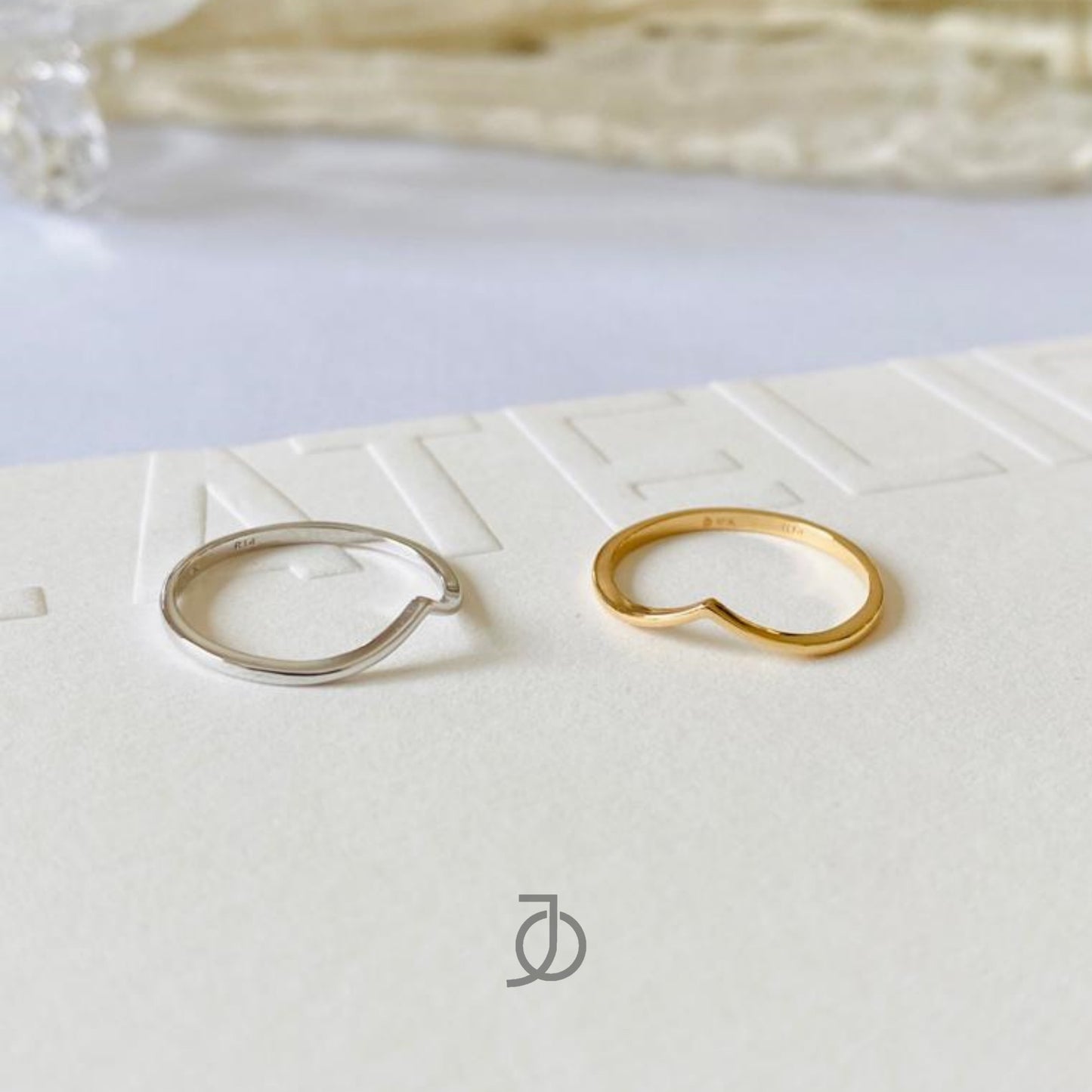 JO V Ring