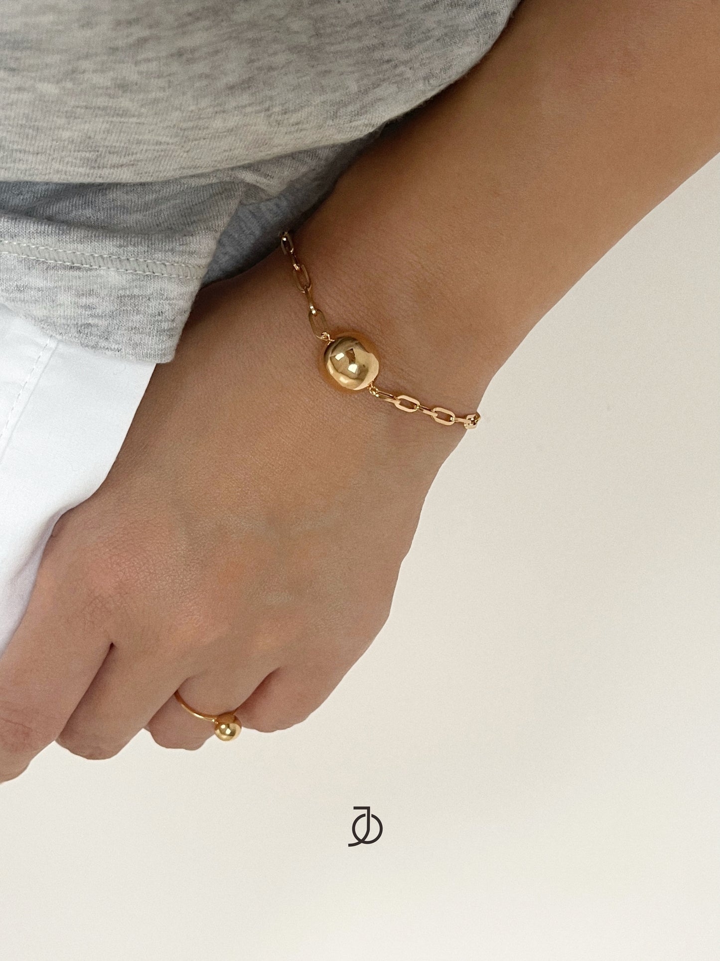 JO Ball Bracelet With Paper Clip 17k