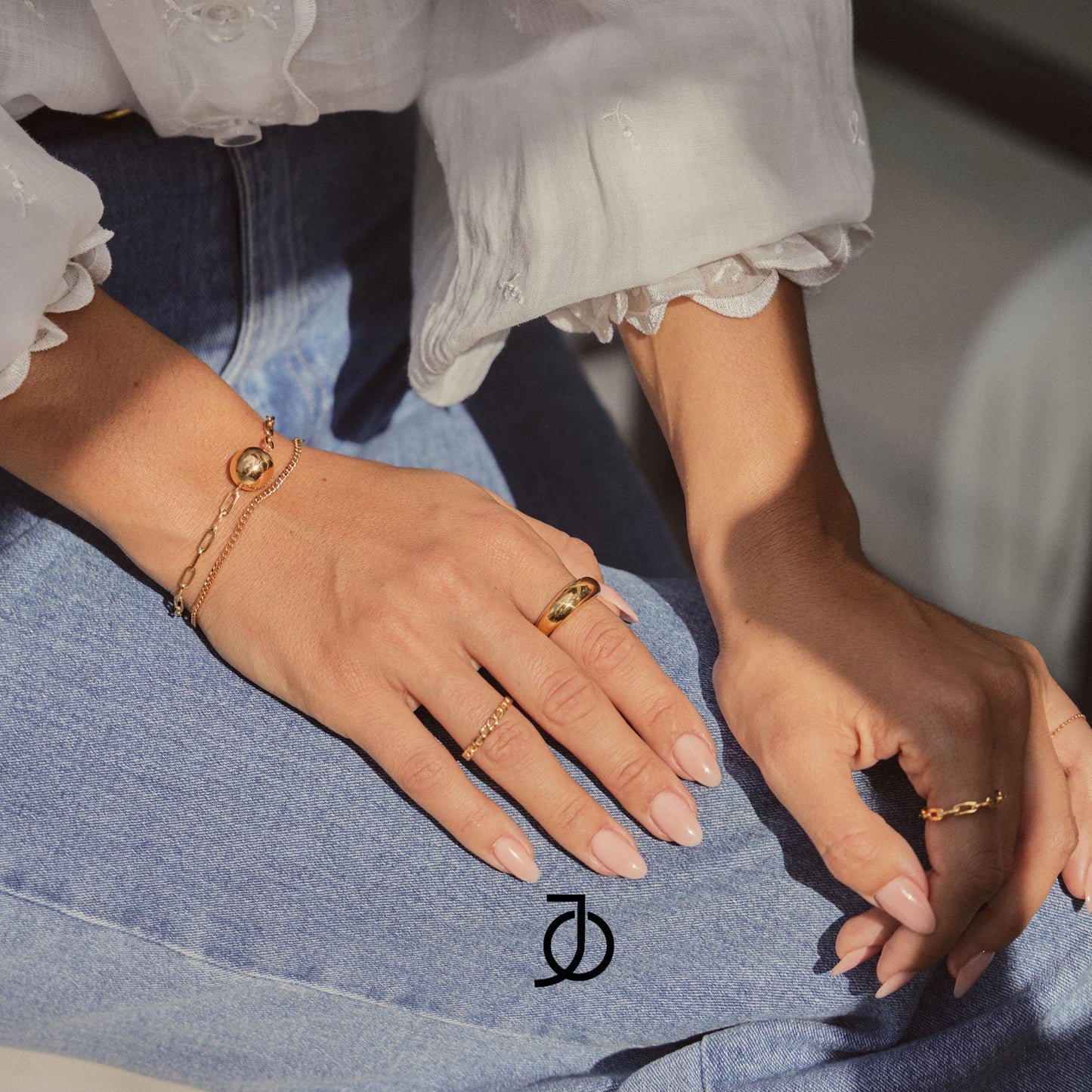 JO DROP BALL DANGLE BRACELET WITH PAPER CLIP