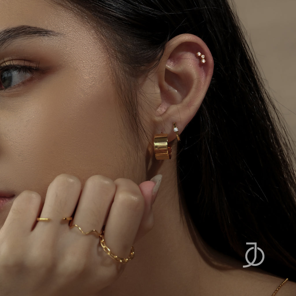 JO Curve 3 Mini Diamonds Studs