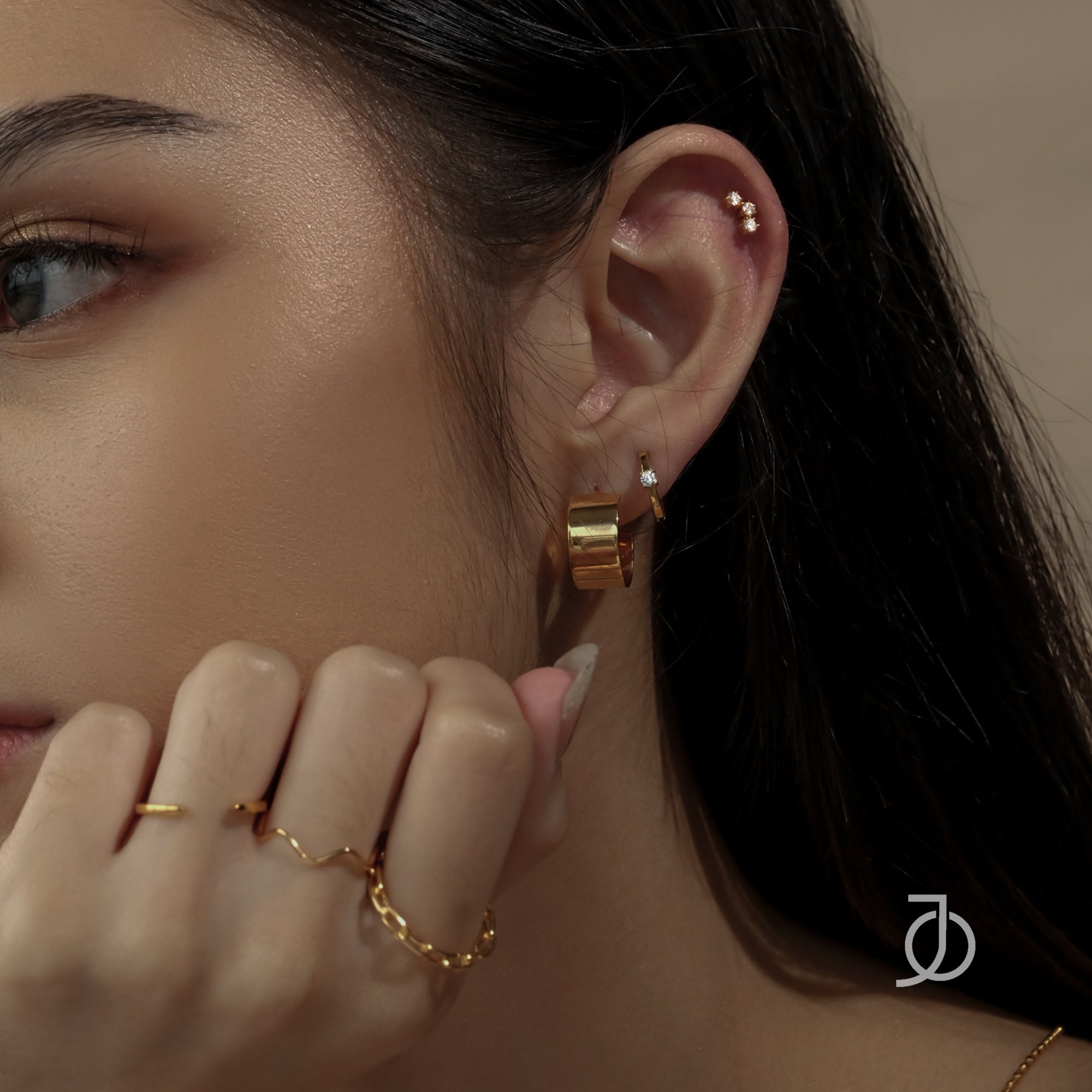 JO Curve 3 Mini Diamonds Studs