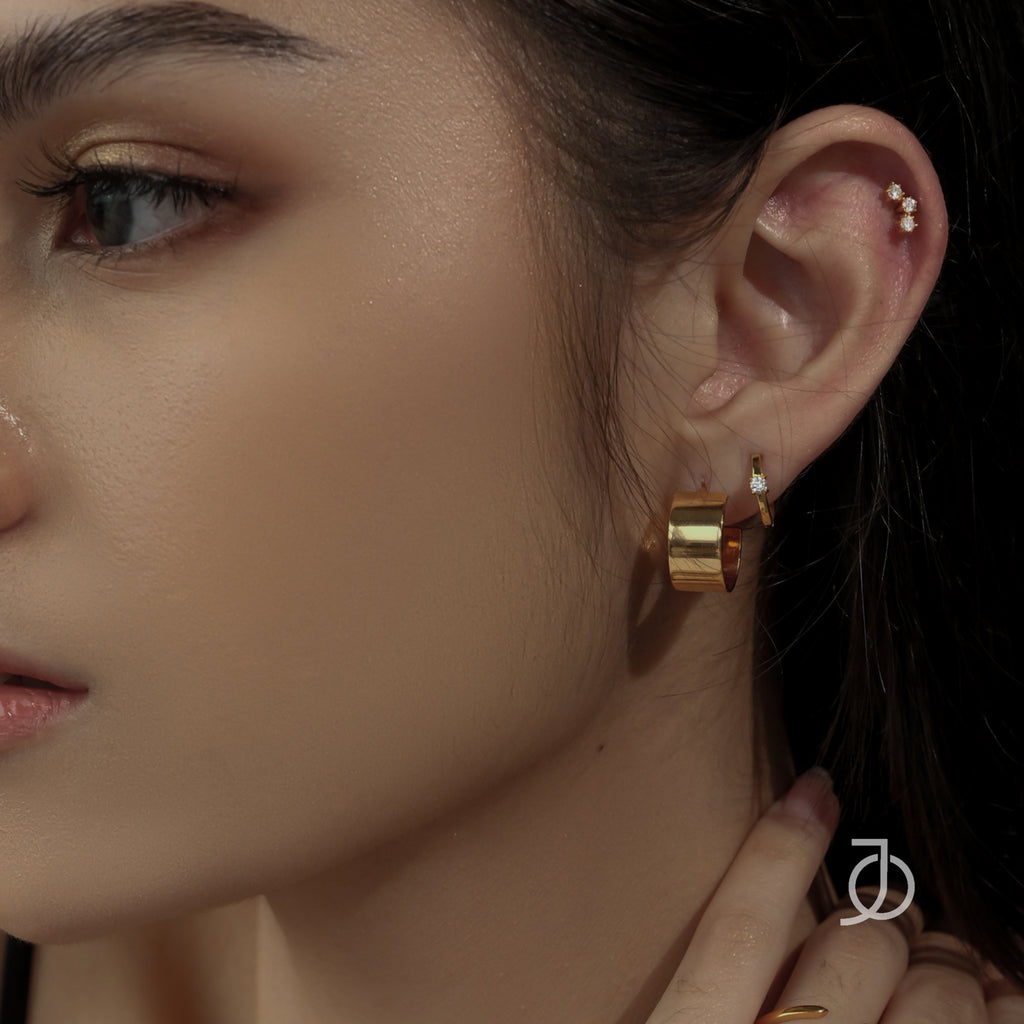 JO Curve 3 Mini Diamonds Studs