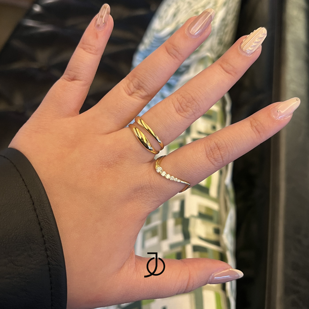 JO Diamond Wave Ring