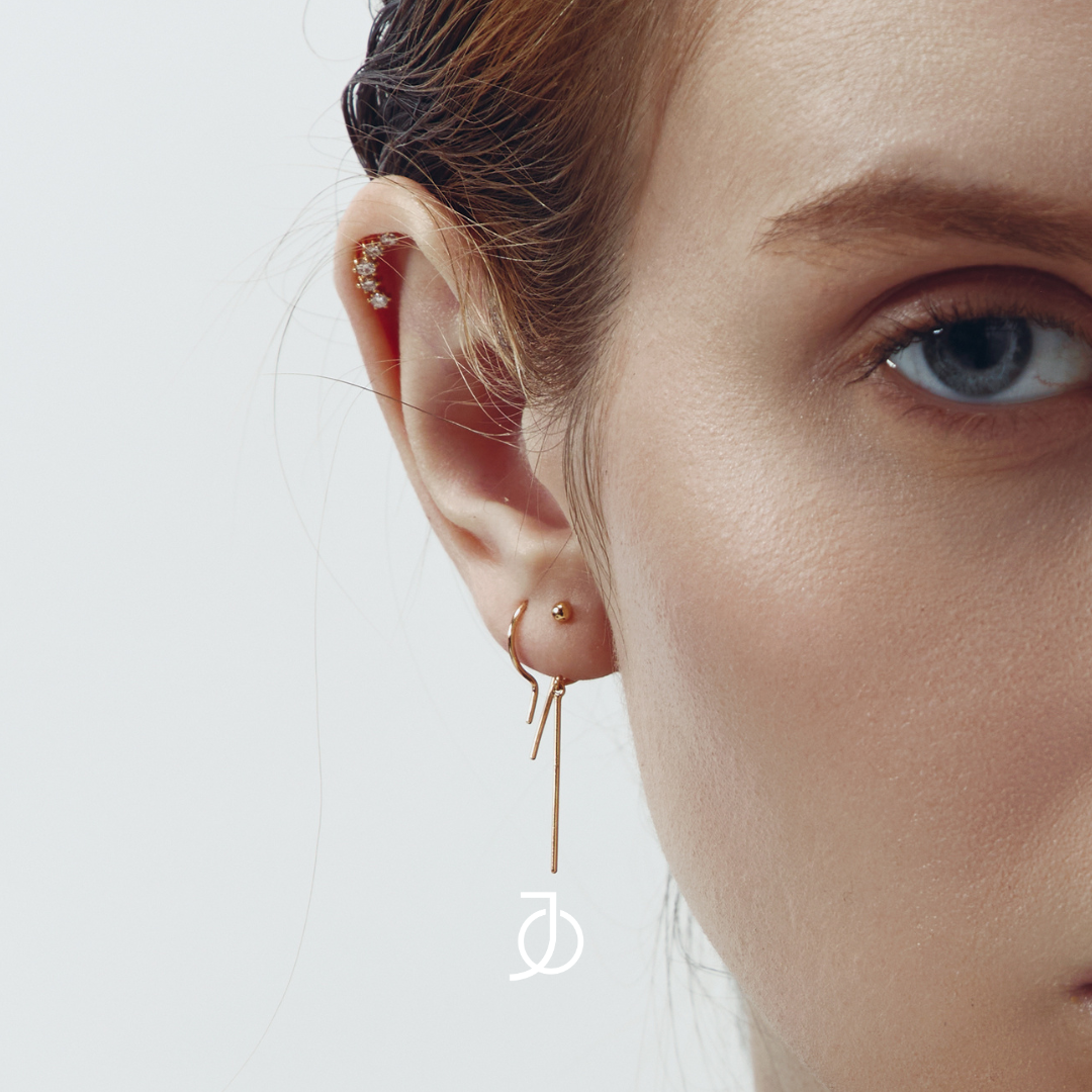 JO Mini Ball Dangling Bar Earring
