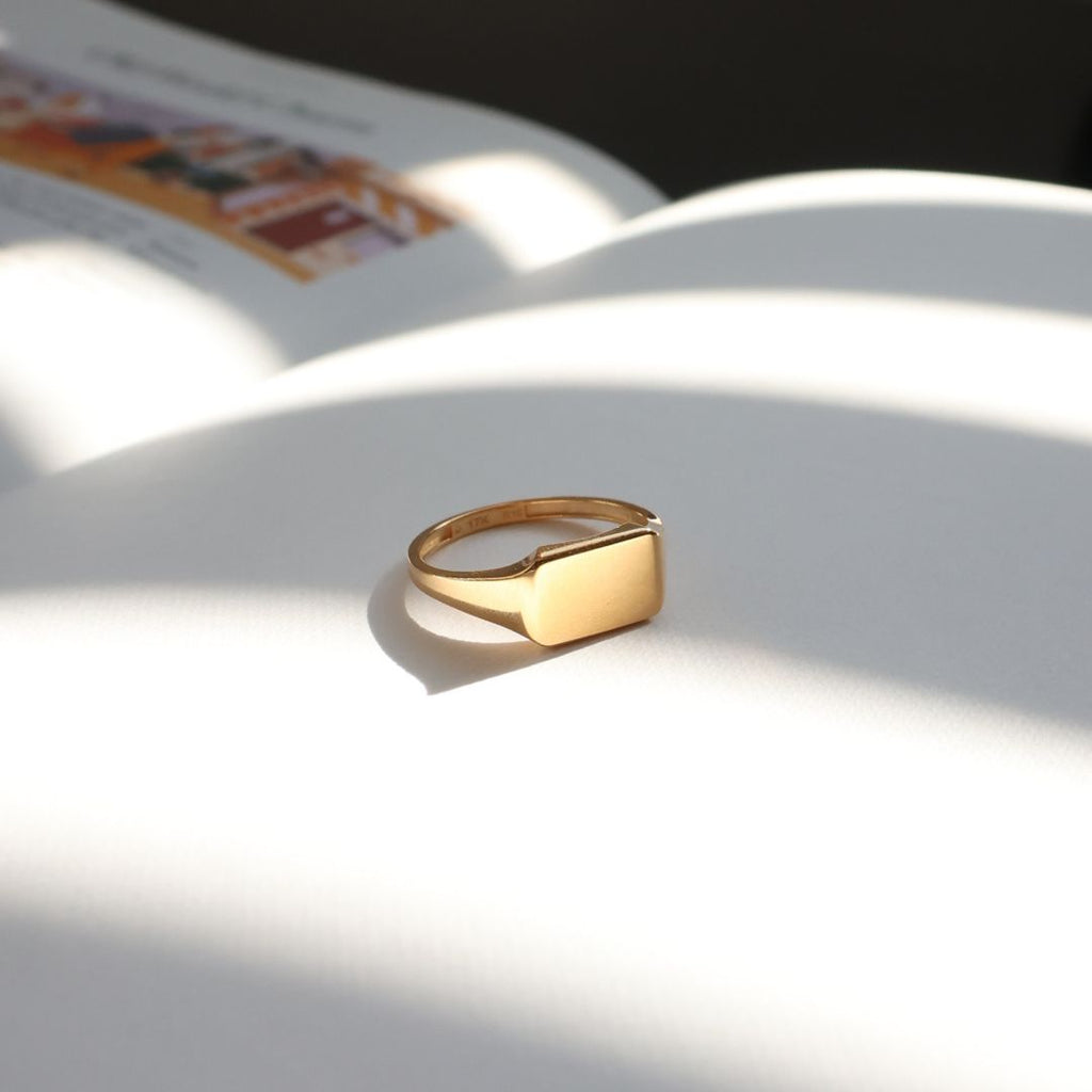 JO Mini Hex Signet Ring