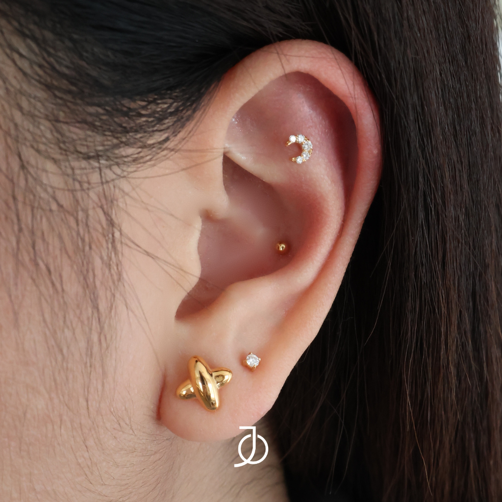JO Clover Twist Studs