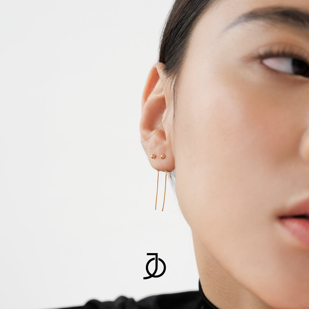 JO Mini Ball Dangling Bar Earring