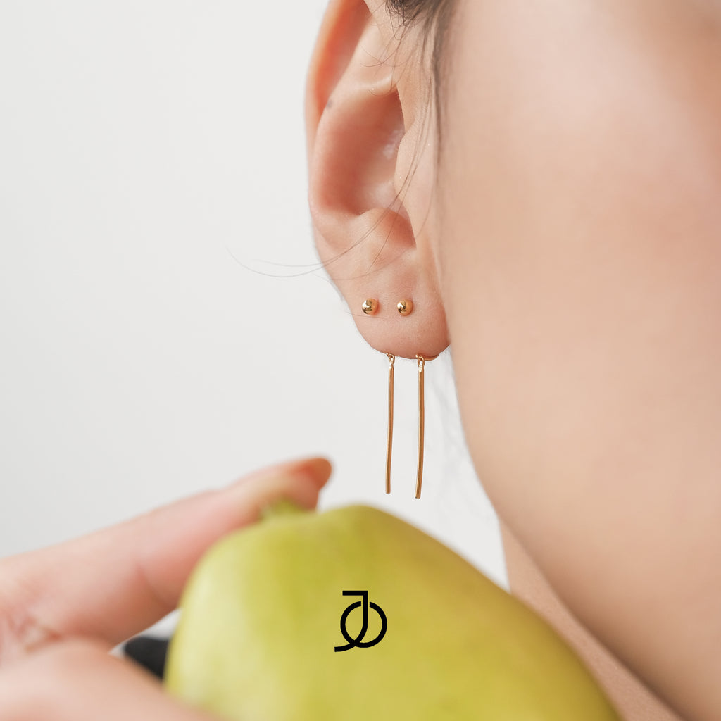 JO Mini Ball Dangling Bar Earring
