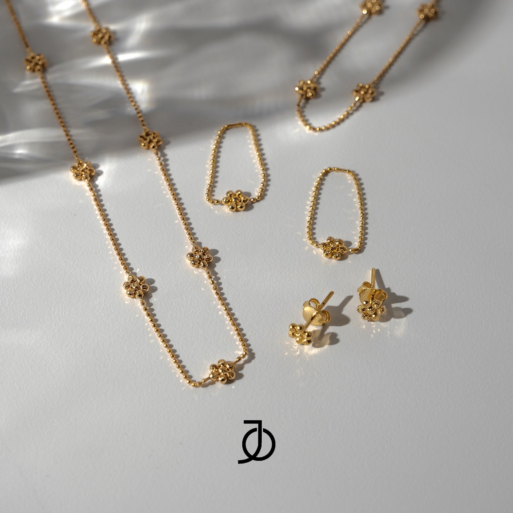 JO Flower Diamond Cut Beads Necklace