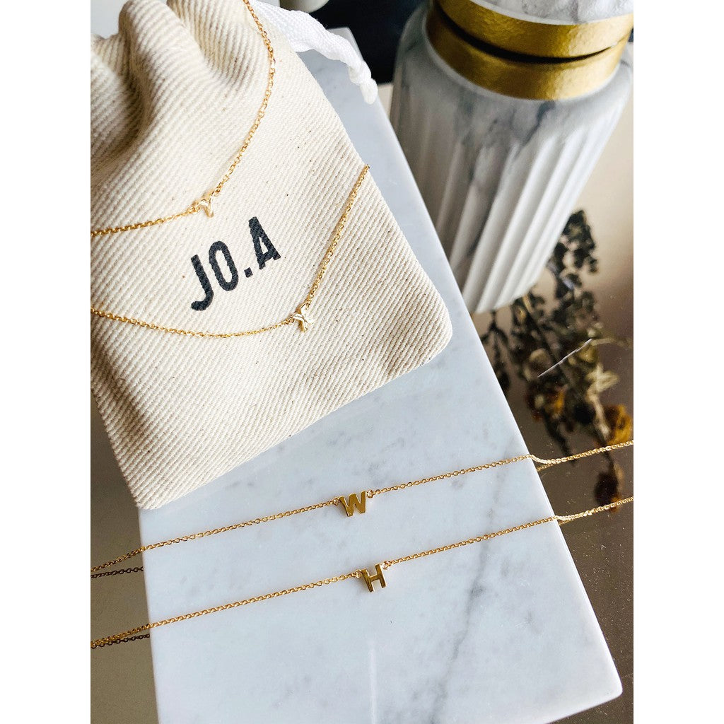 JO Alphabet Thin Bracelet
