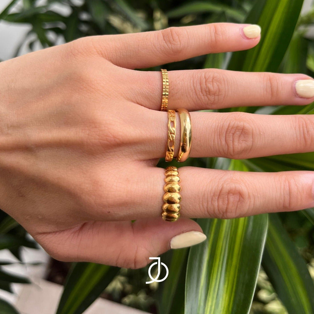 JO Fluted Bold Ring