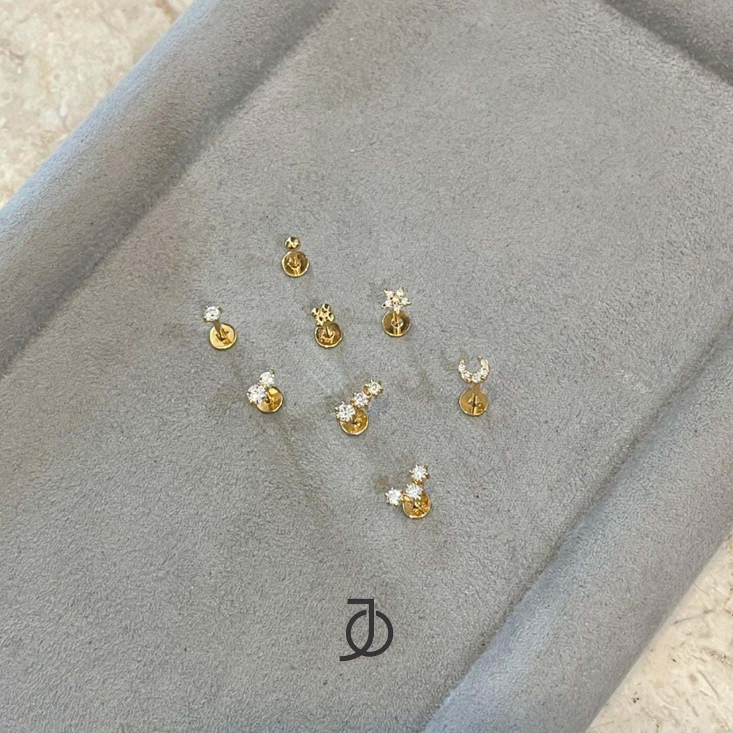 JO Anting Emas - Bar 3 Mini Diamonds Flat Back 17K