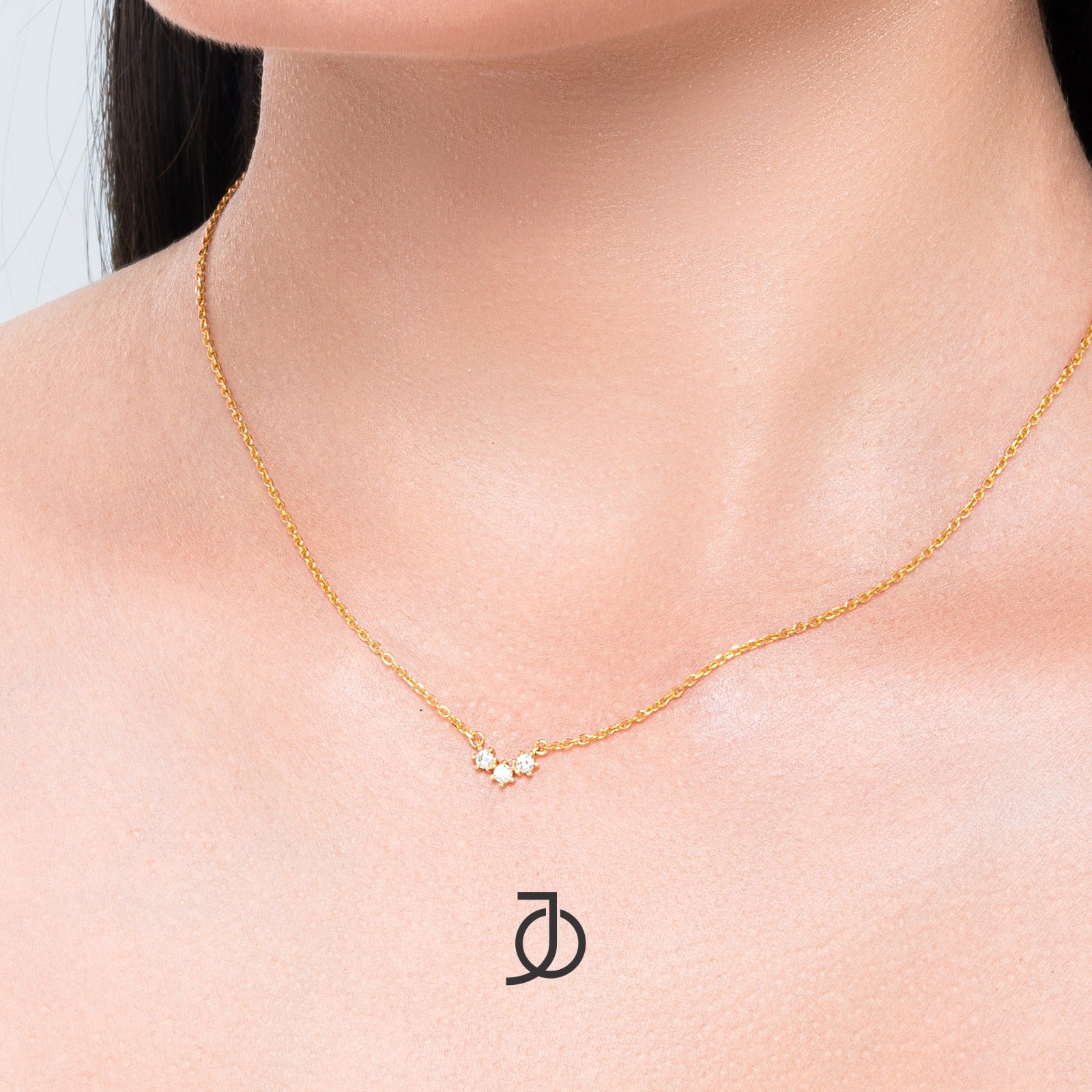 JO Curve 3 Mini Diamonds Necklace