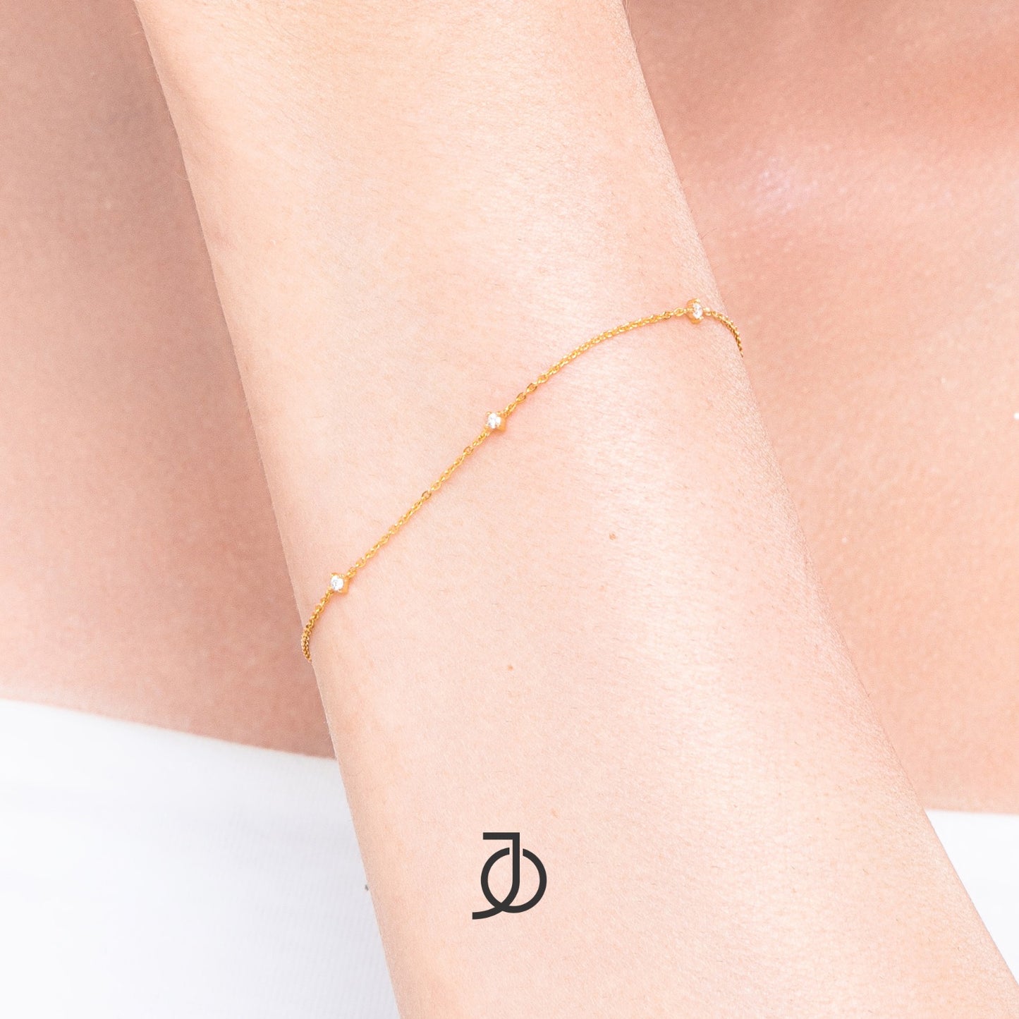 JO Gelang Emas - 5 Mini Diamonds Bracelet 17K