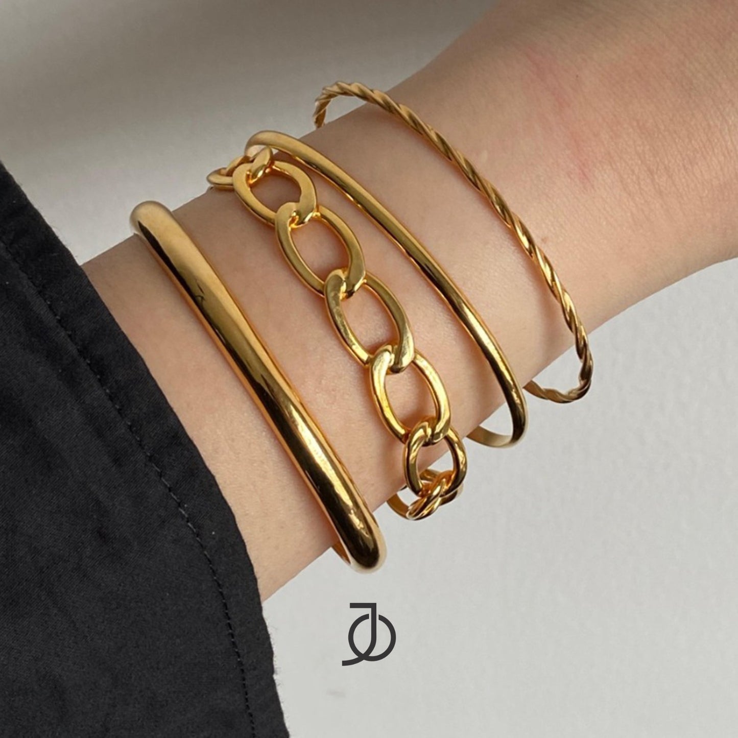 JO Bolder Cuff Bangle