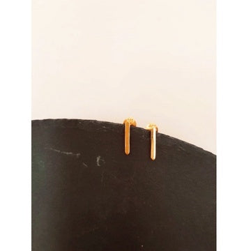 JO GOLD BAR STUDS