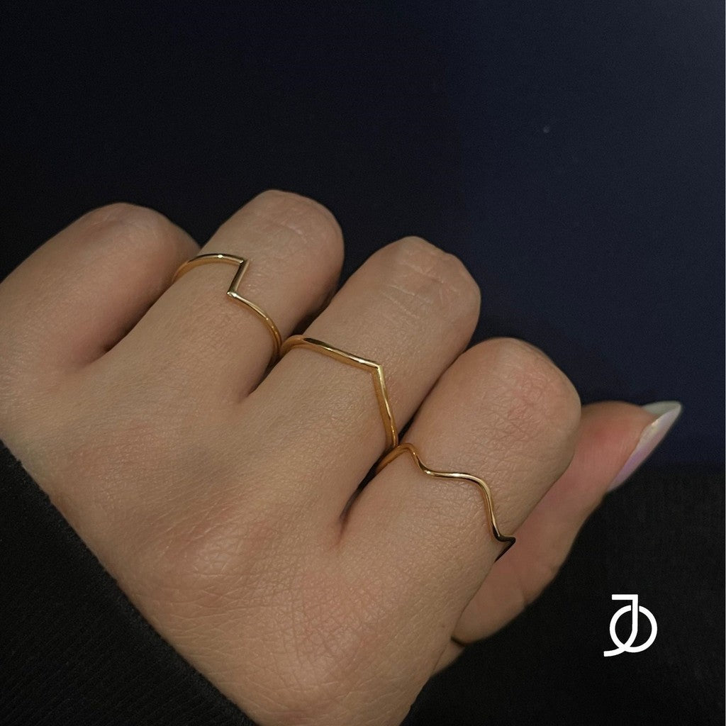 JO Squiggle Ring