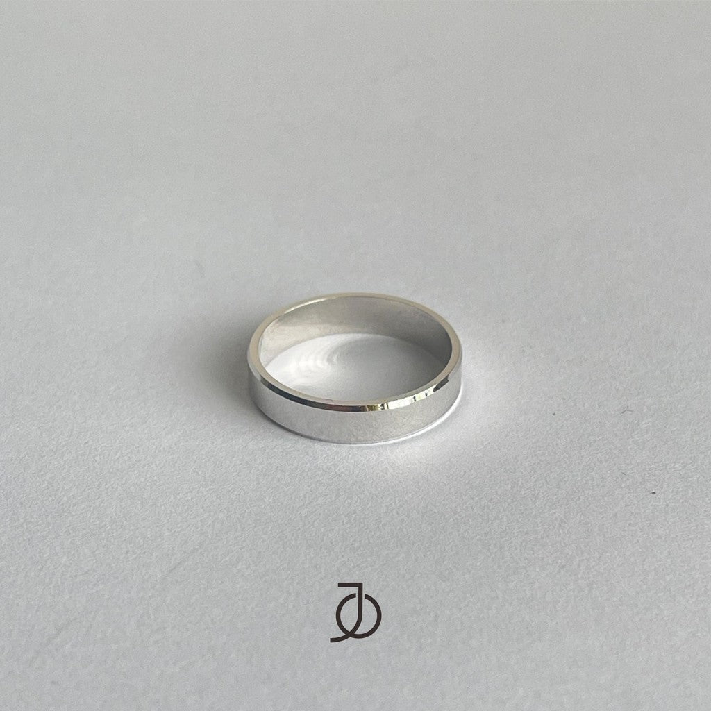 JO 4mm Smooth Band 17k